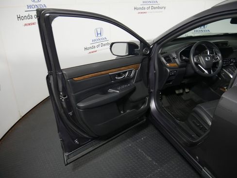 Used 2020 Honda CR-V Touring image 10