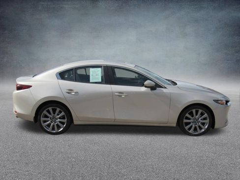 Used 2024 MAZDA MAZDA3 s FWD image 8