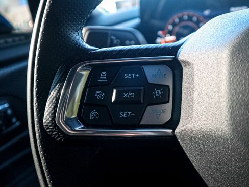 Used 2025 Ford Mustang Premium image 19