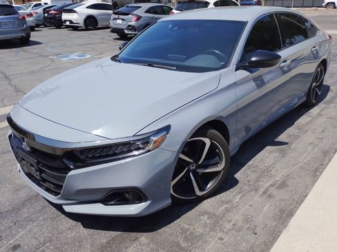 Used 2021 Honda Accord Sport image 9