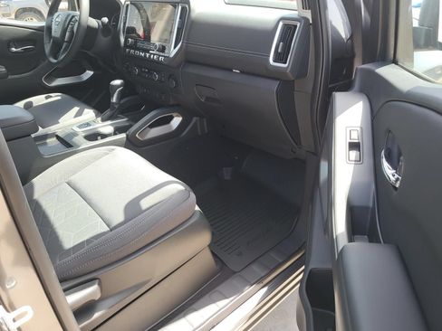 New 2026 Nissan Frontier SV w/ All-Weather Content Package AWD/4WD image 12
