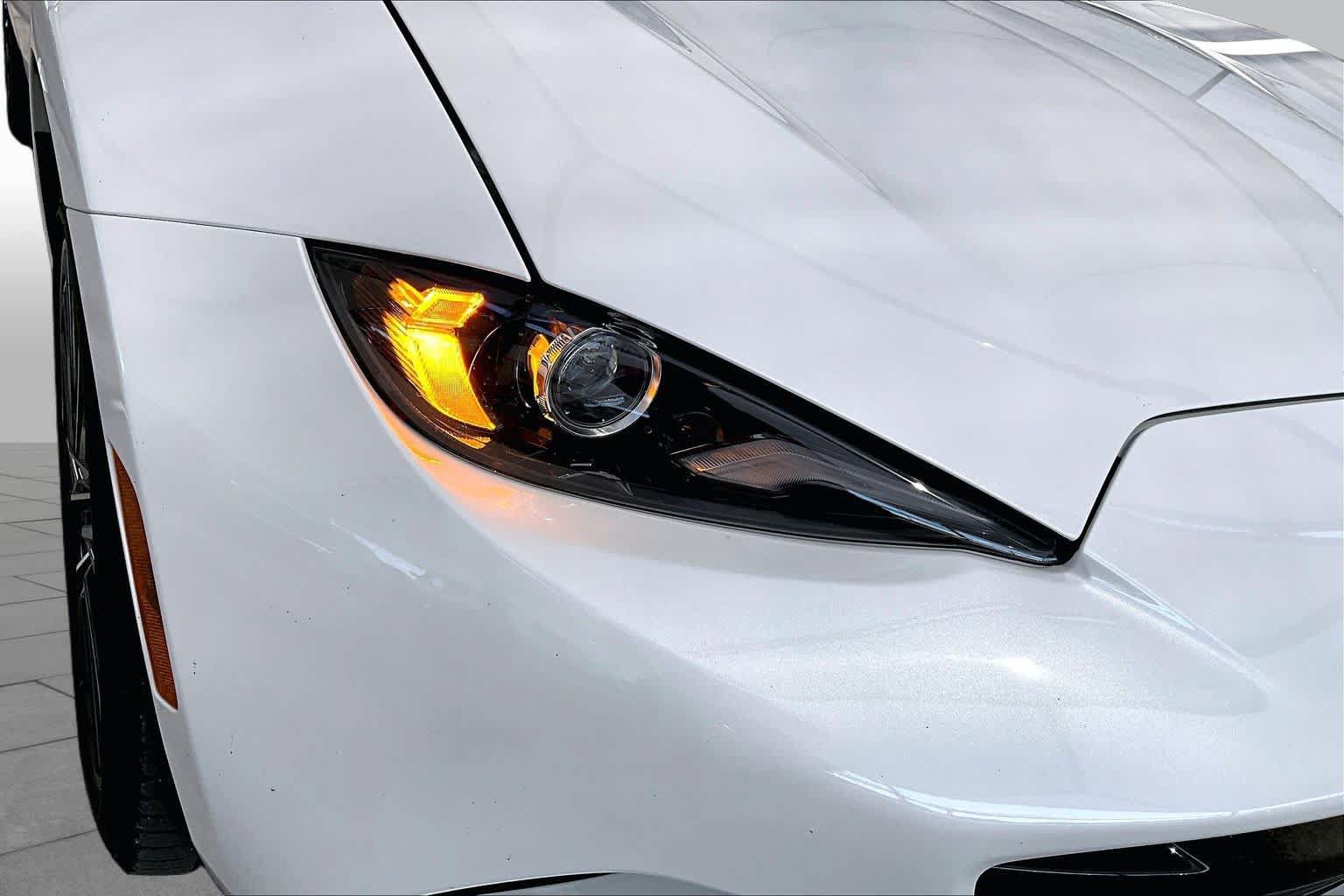 Used 2024 MAZDA MX-5 Miata Grand Touring RWD image 25