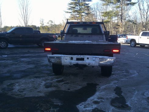 Used 2007 GMC Sierra 2500 W/T w/ Snow Plow Prep Package image 6