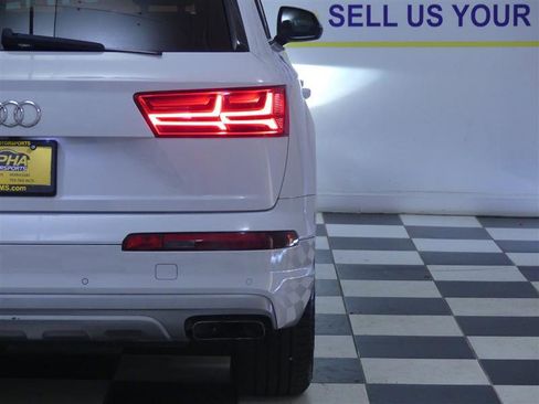 Used 2019 Audi Q7 3.0T Premium w/ Convenience Package image 36
