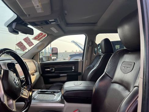 Used 2018 RAM 1500 Laramie Longhorn AWD/4WD image 11