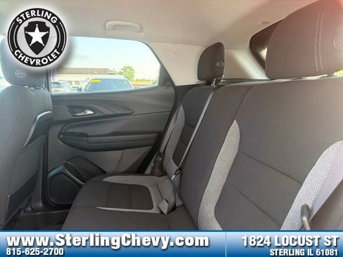 Used 2023 Chevrolet TrailBlazer LT w/ Convenience Package FWD image 14