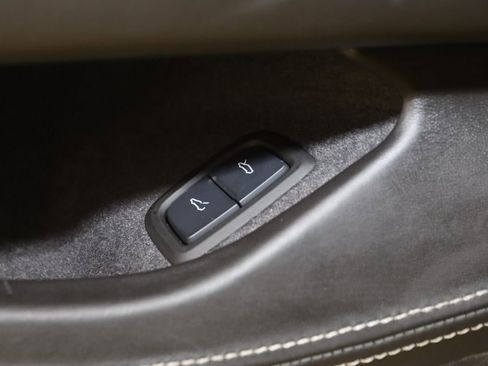 Used 2025 Chevrolet Corvette Stingray Premium Cpe w/ Stealth Interior Trim Package image 51