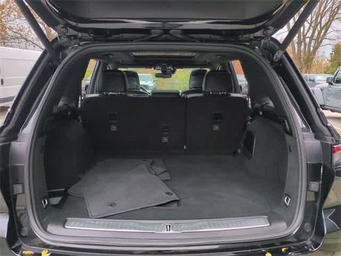 Used 2022 Jeep Grand Cherokee Overland w/ Adv Protech Group III image 36