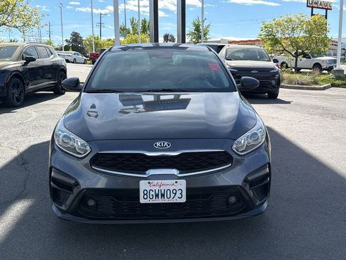 Used 2019 Kia Forte S image 2