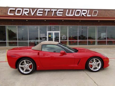 Used 2006 Chevrolet Corvette Convertible w/ Preferred Equipment Group RWD image 4