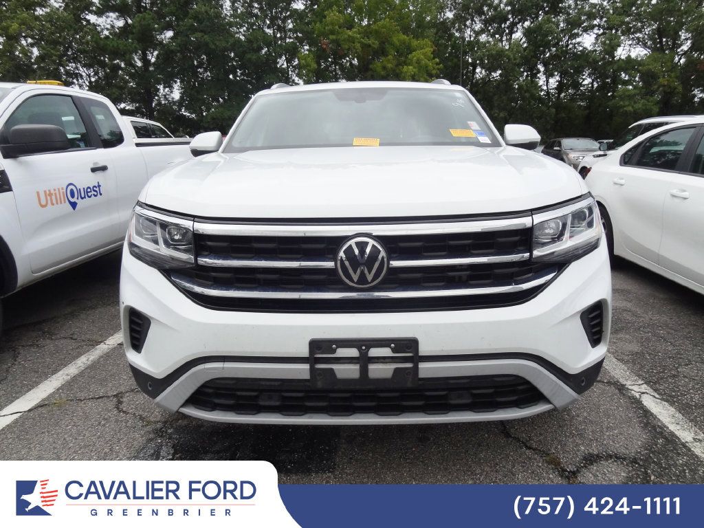 Used 2022 Volkswagen Atlas Cross Sport SE AWD/4WD image 2