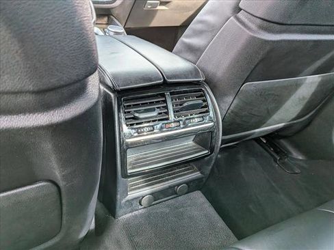 Used 2019 BMW M550i xDrive image 17