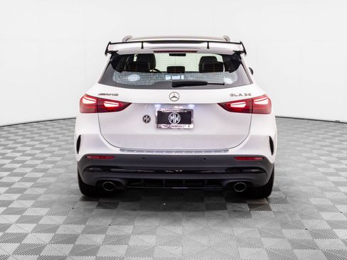 New 2025 Mercedes-Benz GLA 35 AMG GLA 35 AMG image 4