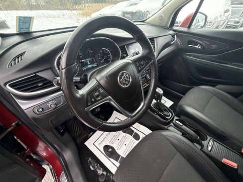 Used 2018 Buick Encore Preferred image 36