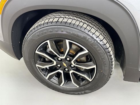Used 2021 Chevrolet TrailBlazer ACTIV w/ Technology Package AWD/4WD image 31