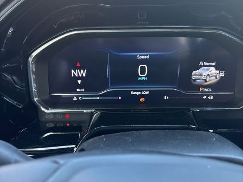 Used 2025 Chevrolet Silverado 1500 LT image 13