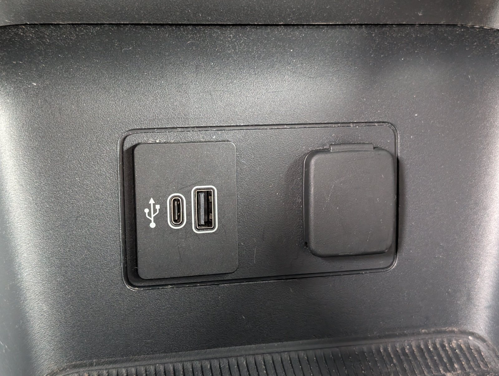 Used 2026 Ford Explorer ST-Line AWD/4WD image 25