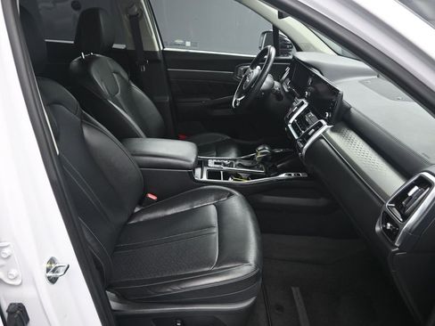 Certified 2023 Kia Sorento SX image 41