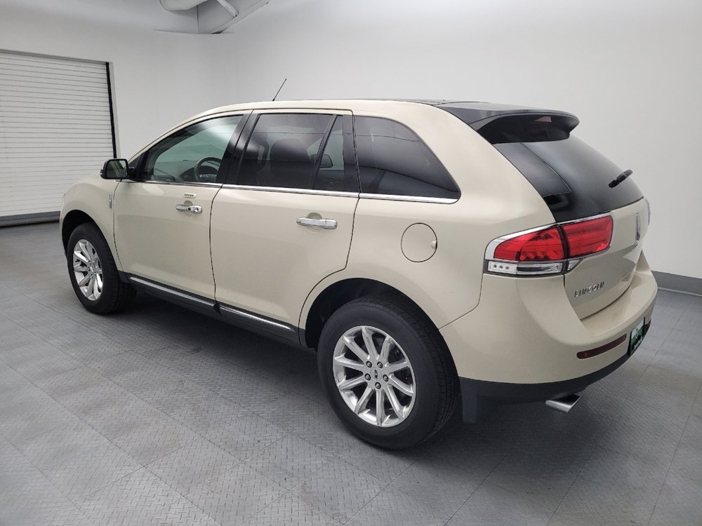 Used 2014 Lincoln MKX AWD w/ Equipment Group 102A image 3