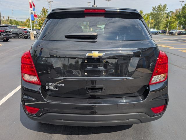 Used 2021 Chevrolet Trax LS w/ Tint and Cruise Package AWD/4WD image 4