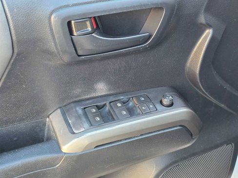 Used 2019 Toyota Tacoma SR5 image 22