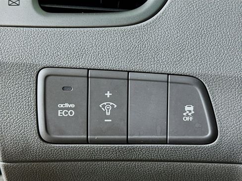 Used 2014 Hyundai Elantra Sport FWD image 17