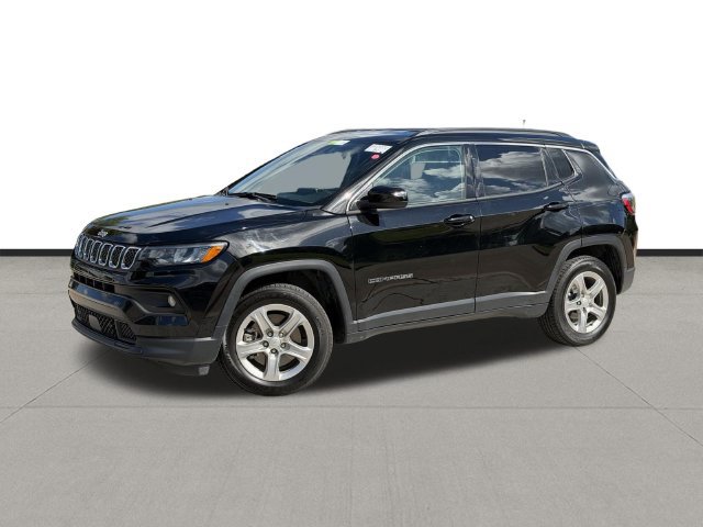 Used 2024 Jeep Compass Latitude AWD/4WD image 1