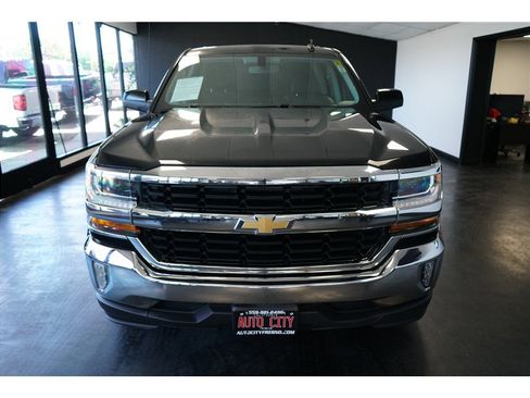 Used 2017 Chevrolet Silverado 1500 LT w/ All Star Edition RWD image 2