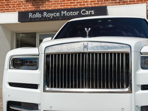 Certified 2024 Rolls-Royce Cullinan w/ Cullinan Package AWD/4WD image 7