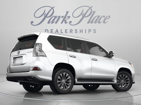 Used 2023 Lexus GX 460 Luxury w/ Accessory Package AWD/4WD image 6