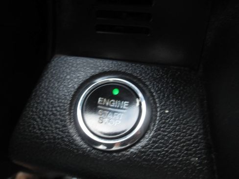 Used 2015 Ford F150 Lariat AWD/4WD image 22