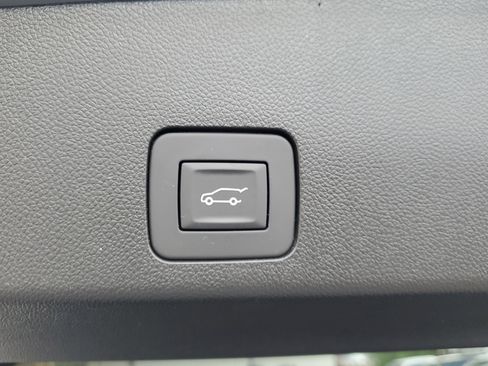 Used 2025 Buick Encore GX Sport Touring w/ Advanced Technology Package image 10