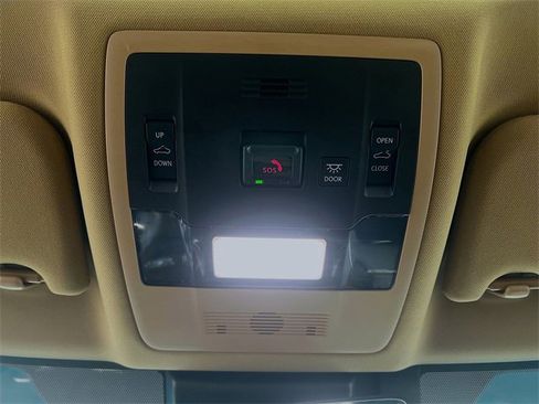 Used 2025 Lexus ES 350 w/ Premium Package image 19