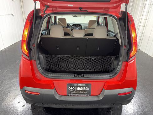 Used 2020 Kia Soul LX FWD image 29