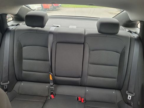 Used 2016 Chevrolet Malibu LT FWD image 11