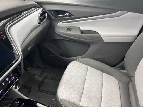 Used 2023 Chevrolet Bolt EUV Premier w/ Sun & Sound Package FWD image 15