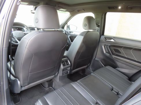 Used 2024 Volkswagen Tiguan SE R-Line image 23