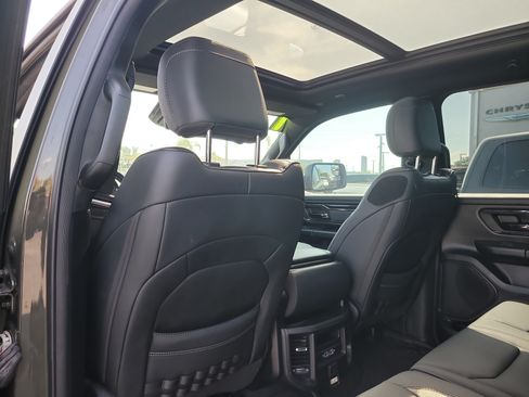 Used 2021 RAM 1500 Big Horn w/ Built-to-serve Edition AWD/4WD image 13