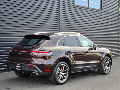 New 2026 Porsche Macan AWD/4WD image 7