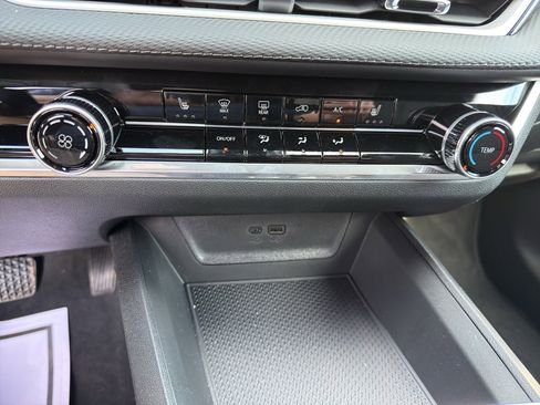 New 2026 Chevrolet Equinox LT w/ Safety and Technology Package image 14