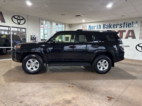 Certified 2024 Toyota 4Runner SR5 Premium image 7