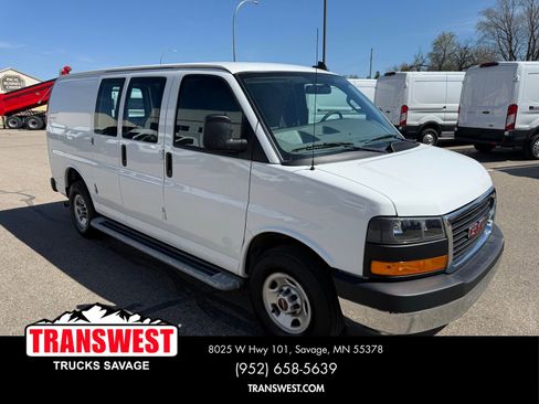 Used 2024 GMC Savana 2500 w/ Driver Convenience Package RWD image 16