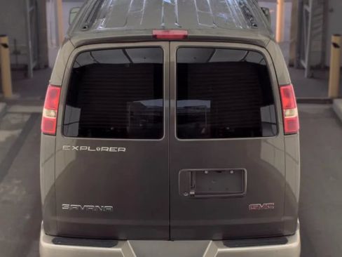 Used 2016 GMC Savana 2500 RWD image 6