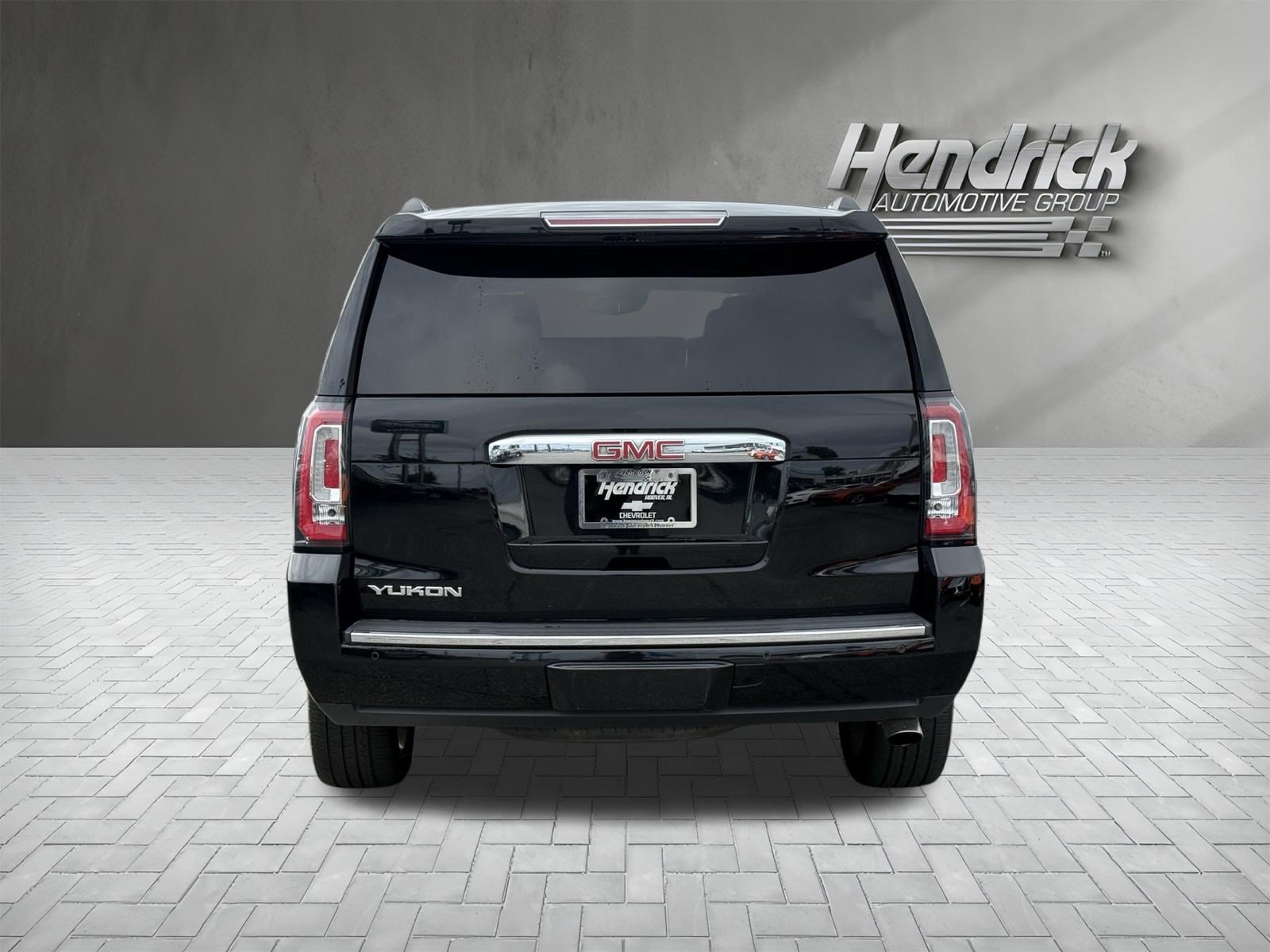 Used 2016 GMC Yukon Denali w/ Open Road Package AWD/4WD image 10
