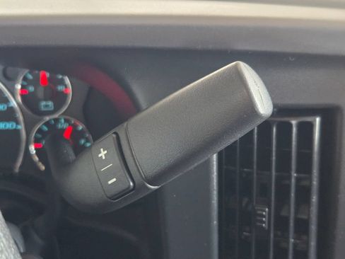 Used 2025 Chevrolet Express 2500 w/ Driver Convenience Package RWD image 5