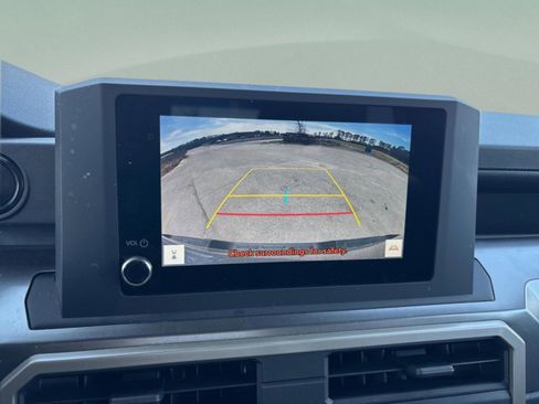 Certified 2025 Toyota Tacoma SR5 image 19