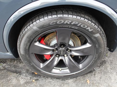 Used 2018 Dodge Durango SRT w/ Trailer Tow Group IV image 15