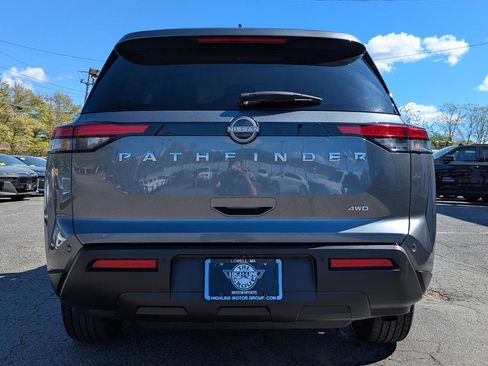 Used 2022 Nissan Pathfinder S AWD/4WD image 9