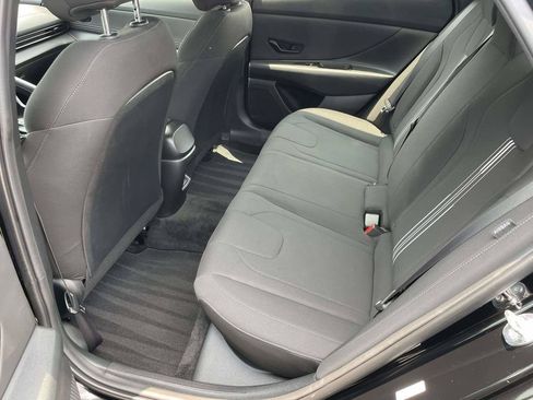 Certified 2025 Hyundai Elantra Sport FWD image 10