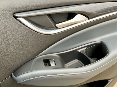 Used 2022 Buick Enclave Premium image 54